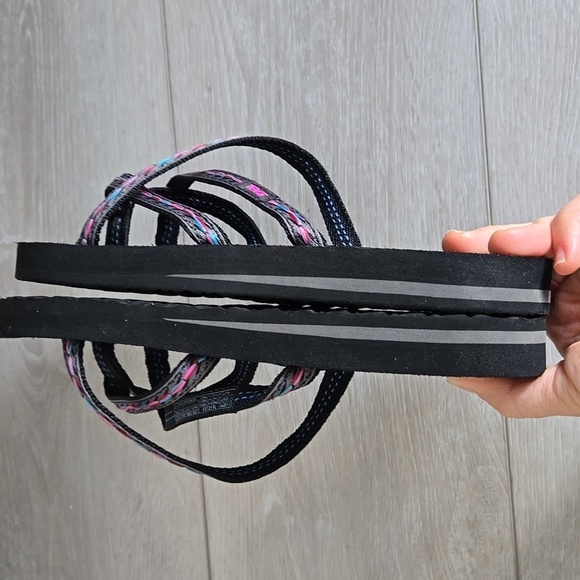 Teva Women's Black and Pink Sandals Slide Shoes Sz 9 Shoes - Picture 7 of 10